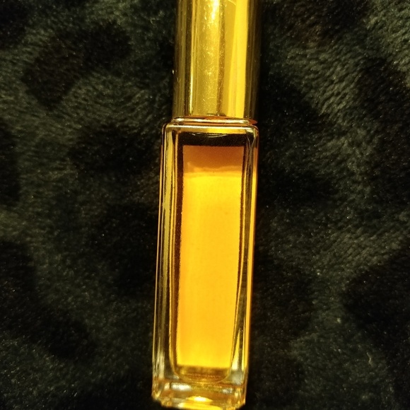 Herbivore Phoenix facial oil - Picture 3 of 4